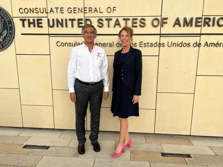 080-2023.-El-gobernador-y-la-consul-de-Matamoros-trabajan-para-evitar-caos-migratorio-2