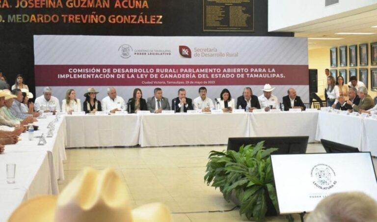 SRU-020-2023.-Participa-Desarrollo-Rural-en-el-parlamento-para-la-instalacion-de-la-nueva-Ley-de-Ganaderia-1-850x500