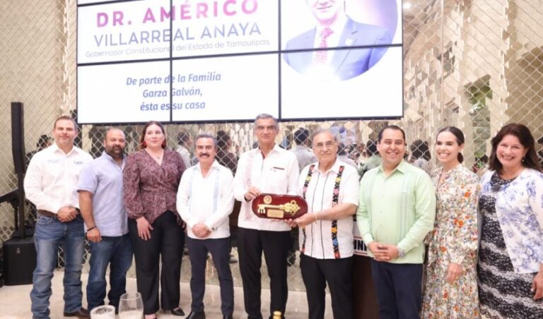 130-2023.-Entregan-las-llaves-de-Laredo-Texas-al-gobernador-Americo-Villarreal-1-850x500