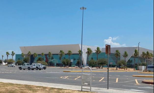 SAD-019-2023.-Realizan-labores-de-manteniendo-a-la-Torre-Bicentenario-3