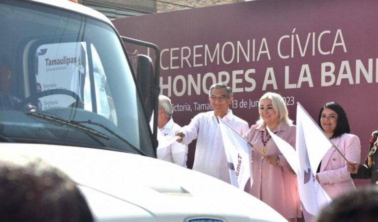 SFT-016-2023.-Doce-nuevos-camiones-recolectores-de-basura-primera-accion-del-Fondo-de-Capitalidad-Secretaria-de-Finanzas-850x500