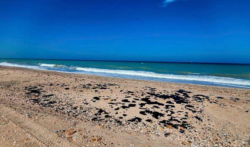 SDU-052-2023.-Inspeccionan-SEDUMA-y-PEMEX-presencia-de-hidrocarburo-en-playas-de-Tamaulipas-850x500