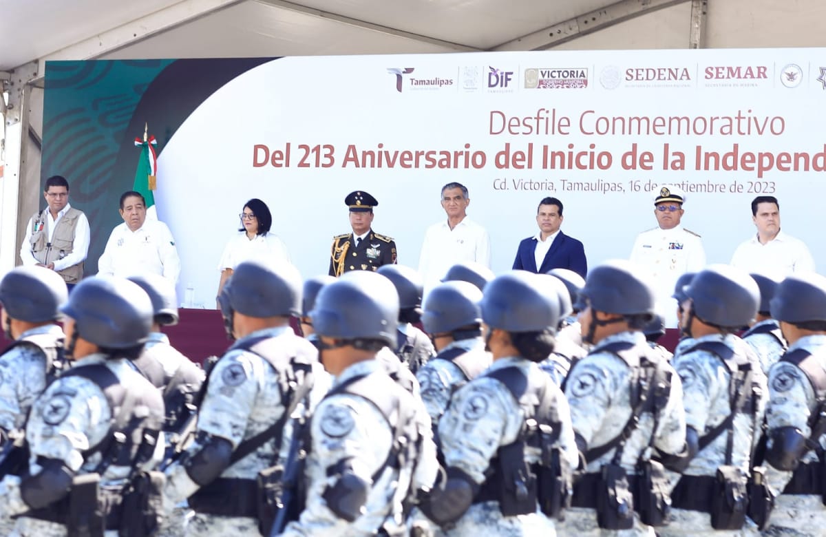 210-2023.-Gobernador-preside-desfile-conmemorativo-del-213-aniversario-de-la-independencia-6