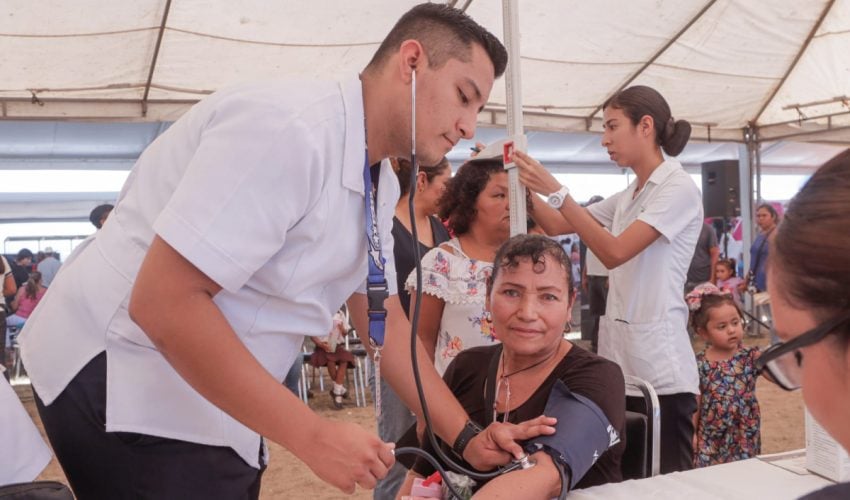 DIF-135-2023.-Recibe-Antiguo-Morelos-la-brigada-asistencial-Transformando-Familias-4-850x500