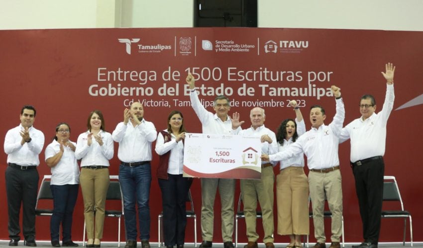 265-2023.-Entrega-Americo-escrituras-a-1500-familias-tamaulipecas-15-850x500