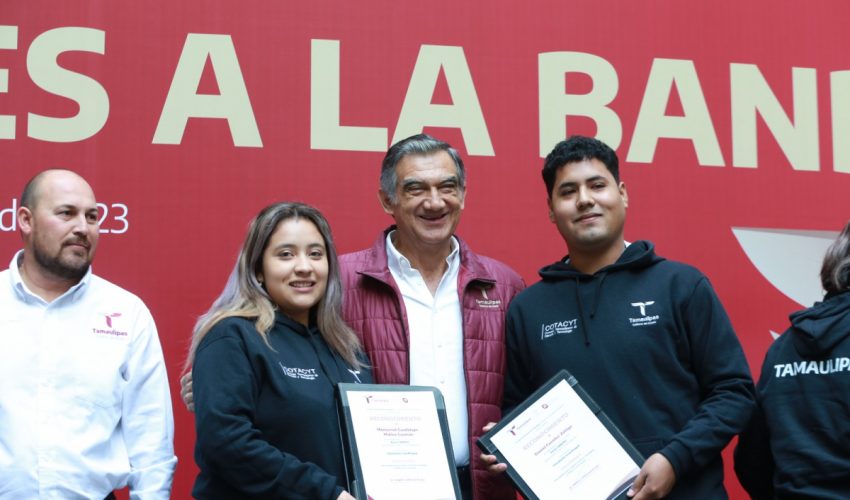 295-2023.-Entrega-gobernador-117-mdp-en-becas-y-reconoce-a-los-alumnos-destacados-de-Tamaulipas-10-850x500