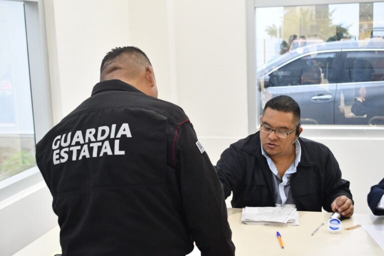 SSP-141-2023.-Guardia-Estatal-y-personal-de-la-SSPT-reciben-becas-estatales-3