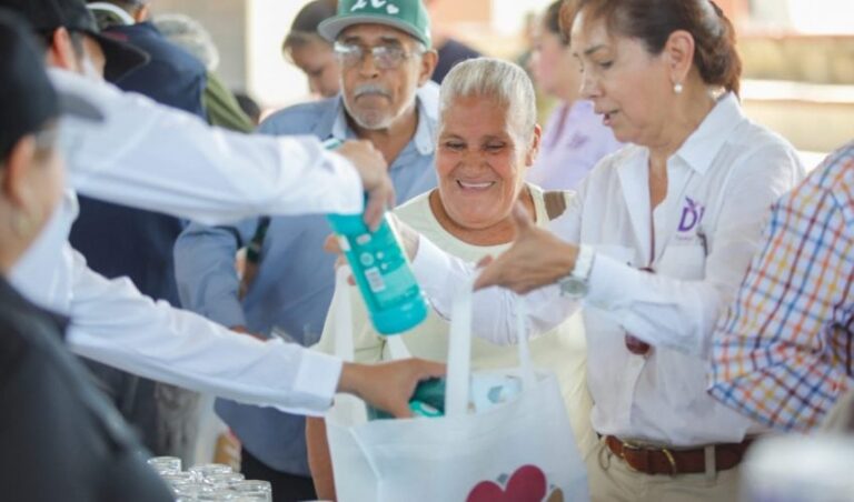 DIF-023-2024.-Llega-el-Tianguis-del-Bienestar-a-Hidalgo-con-el-apoyo-del-DIF-Tamaulipas-y-los-tres-niveles-de-gobierno-5-850x500