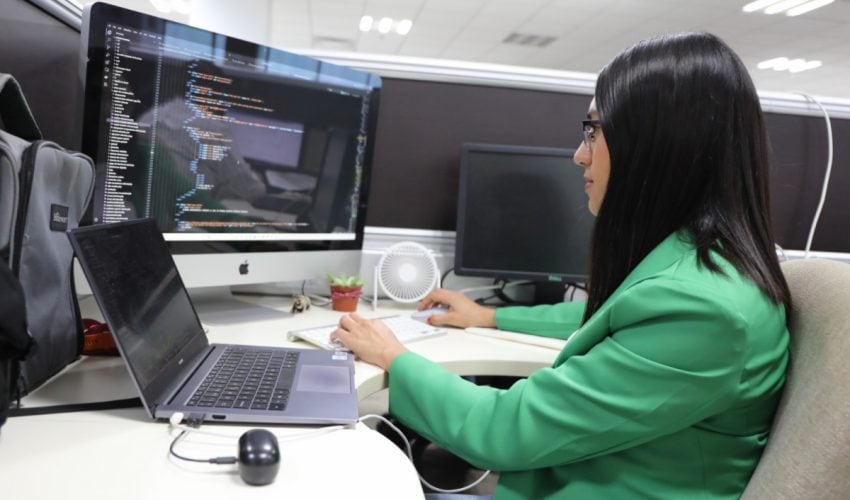 SAD-013-2024.-Logran-mayor-eficiencia-gubernamental-mediante-innovacion-tecnologica-en-gestiones-administrativas-2-850x500