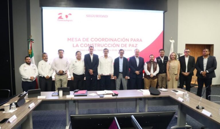 104-2024.-Participan-ejecutivos-de-FEMSA-en-reunion-de-seguridad-con-AVA-y-reconocen-avances-1-850x500