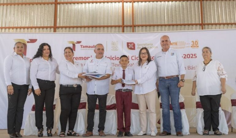 SET-077-2024.-Inaugura-Lucia-Aime-ciclo-escolar-2024-2025-en-Mier-1-850x500