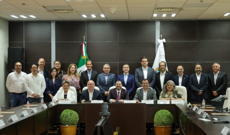 SDE-031-2024.-Presentan-Consejo-Directivo-del-Cluster-de-Desarrollo-del-Sector-Energetico-de-Tamaulipas-3-850x500