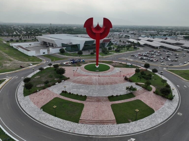 SOP-035-2024.-Le-dan-vida-al-Aguila-del-Bicentenario-en-su-aniversario-1