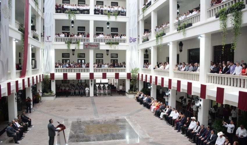 139-2024.-Inaugura-Americo-rehabilitacion-de-Palacio-de-Gobierno-de-Tamaulipas-y-devela-escudos-de-los-43-municipios-6-850x500