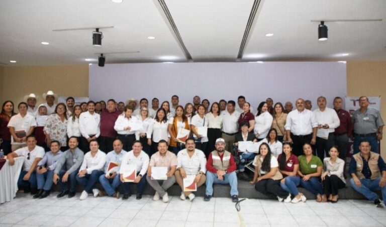 SBS-035-2024.-SEBIEN-realiza-capacitacion-en-Liderazgo-Trabajo-en-Equipo-y-Herramientas-para-el-Buen-Servir-1-850x500