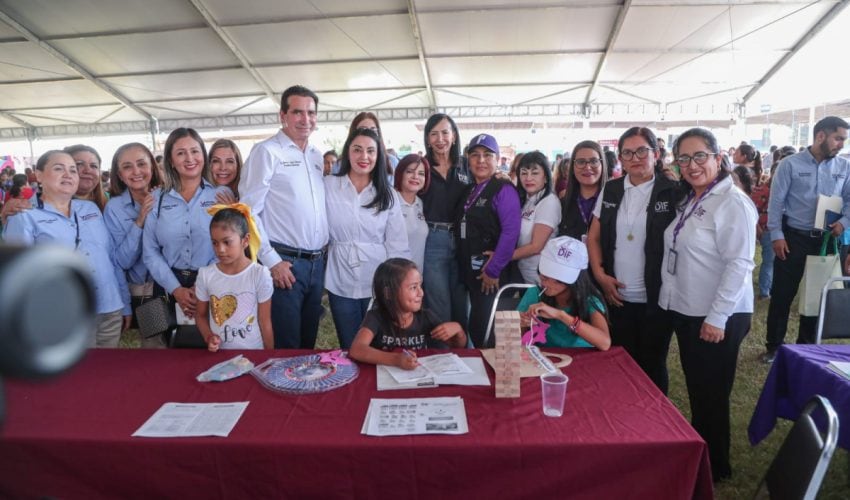 DIF-089-2024.-Atiende-DIF-Tamaulipas-a-familias-de-Valle-Hermoso-a-traves-de-la-brigada-Transformando-Familias-3-850x500