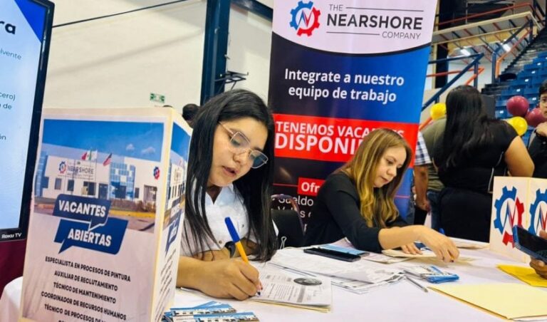 STR-060-2024.-Realiza-Secretaria-del-Trabajo-Feria-de-Empleo-Matamoros-2024-2-850x500