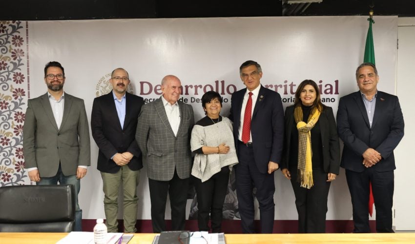 185-2024.-Acuerdan-gobernador-y-Sedatu-fortalecer-regularizacion-de-tenencia-de-la-tierra-850x500