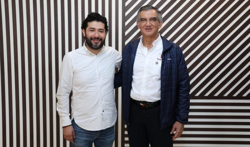 032-2025.-Continua-Americo-Villarreal-gira-por-la-Riberena-y-atiende-a-paisanos-repatriados-850x500