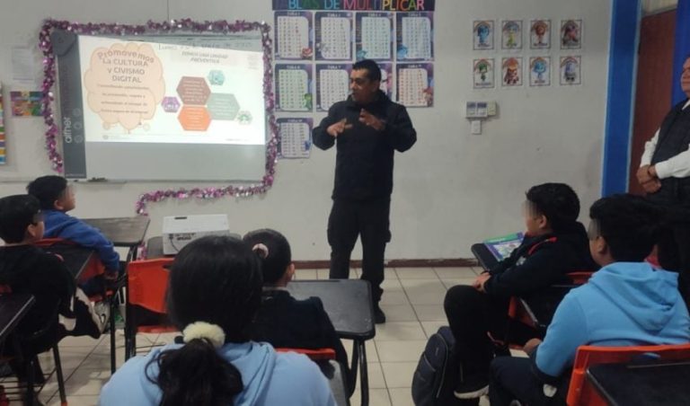 SSP-038-2025.-Reciben-estudiantes-de-primaria-platica-preventiva-sobre-delitos-ciberneticos-3-850x500