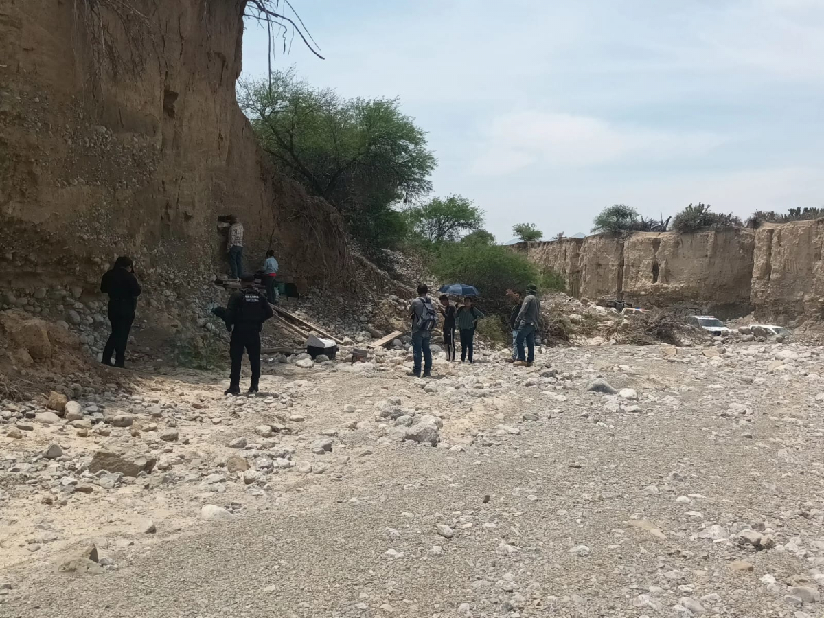 SSP-130-2025.-Apoya-Guardia-Estatal-en-traslado-de-presuntos-restos-de-mamut-encontrados-en-Tula-1