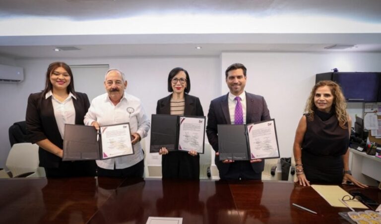 DIF-047-2025.-DIF-Tamaulipas-y-Colegio-de-Notarios-firman-convenio-en-beneficio-de-las-familias-mas-vulnerables-2-850x500