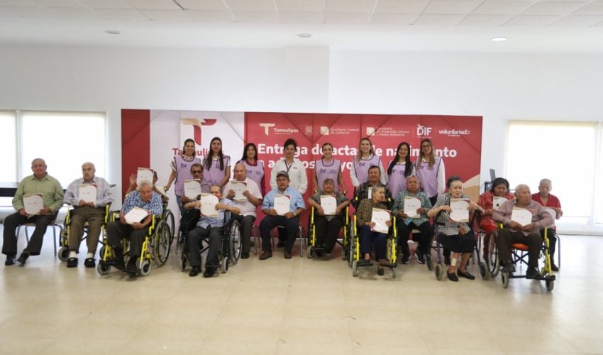 SGG-024-2025.-DIF-Tamaulipas-encabeza-entrega-de-actas-de-nacimiento-a-adultos-mayores-en-colaboracion-con-la-Secretaria-General-de-Gobierno-7-850x500