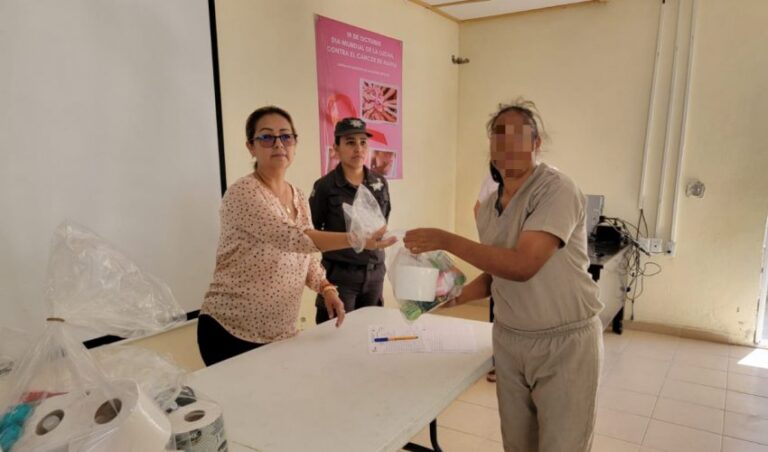 SSP-149-2025.-Reciben-mujeres-del-CEDES-Reynosa-articulos-de-higiene-y-formulas-lacteas-para-sus-hijos-e-hijas-3-850x500